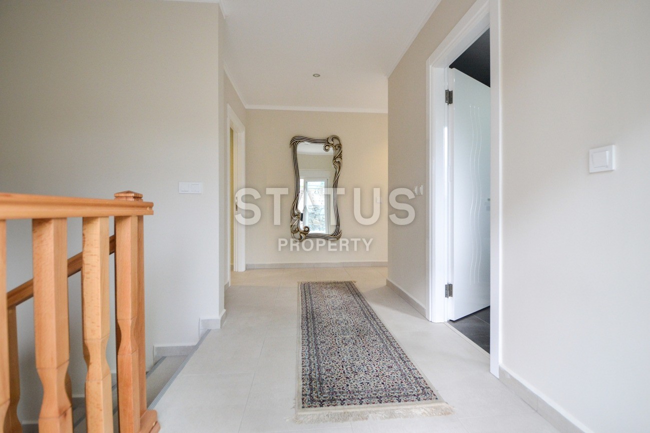 Luxurious villa layout 4+1, 220m2 with sea and mountain views in the Kargicak area фото 7