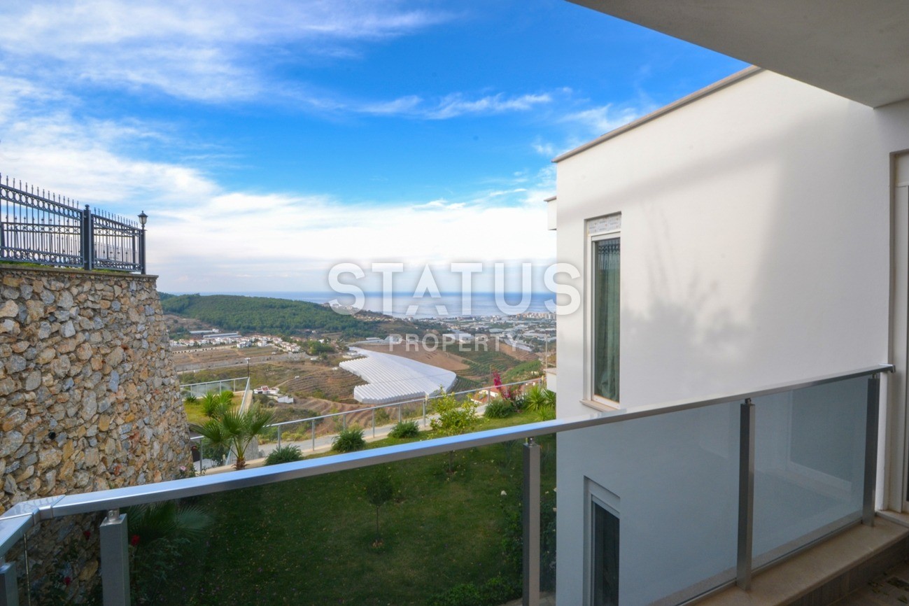 Luxurious villa layout 4+1, 220m2 with sea and mountain views in the Kargicak area фото 16