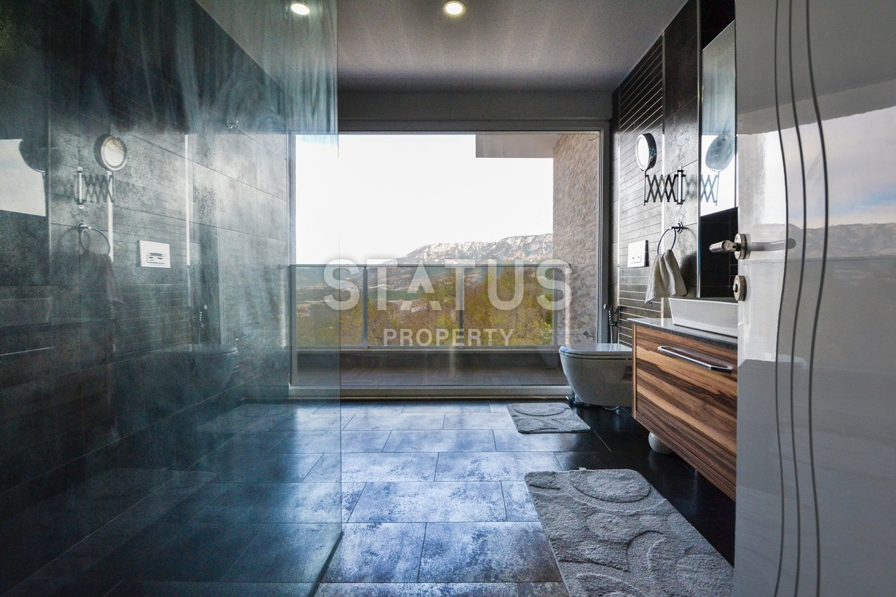 Luxurious villa layout 4+1, 220m2 with sea and mountain views in the Kargicak area фото 26