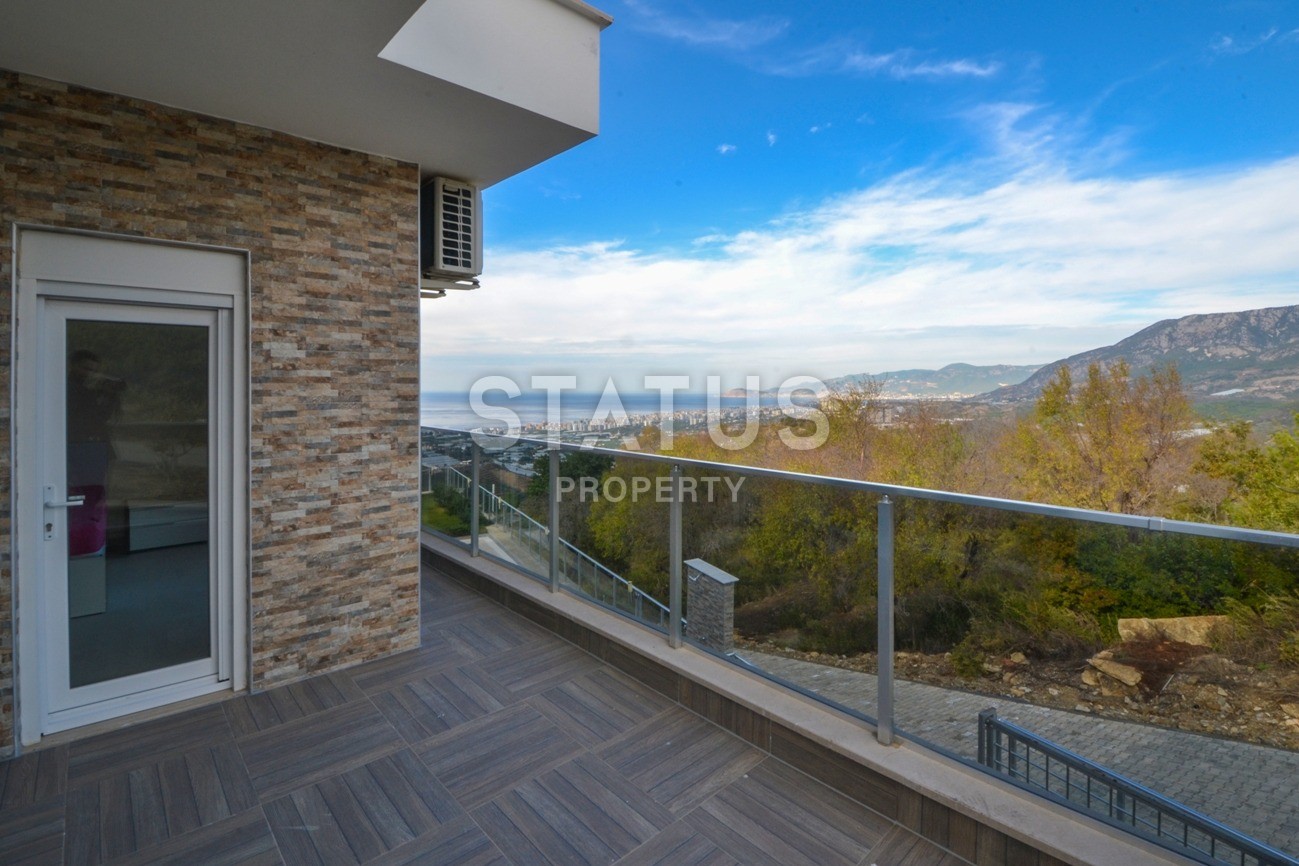 Luxurious villa layout 4+1, 220m2 with sea and mountain views in the Kargicak area фото 27