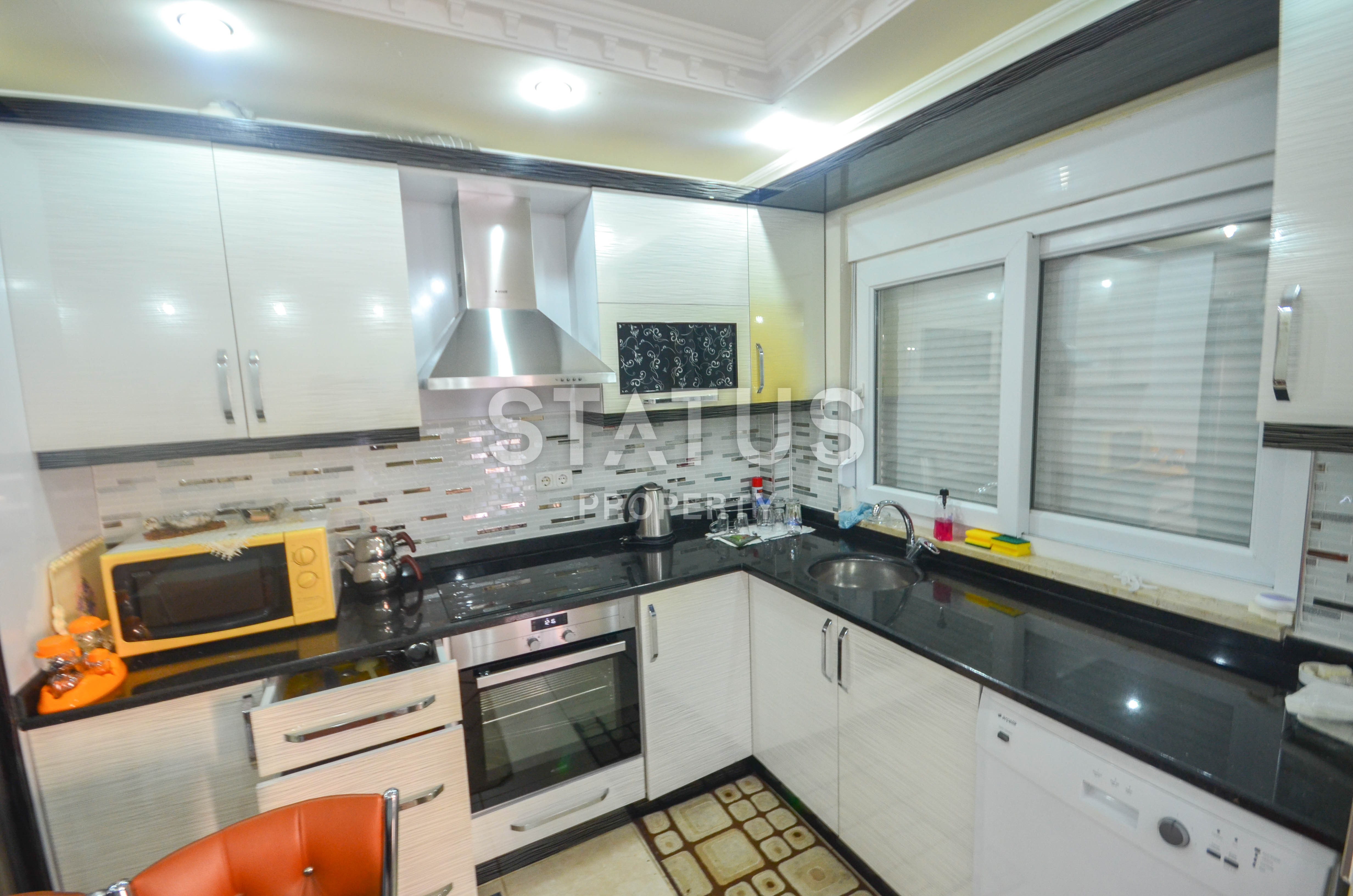 Квартира 2+1 с видом на горы в нескольких шагах от моря в районе Махмутлар, 115 м2. фото 8