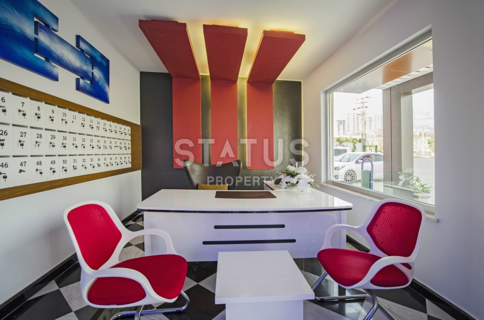 Furnished apartment 1+1 overlooking the sea and the historic city of Naula, 75 m2. Mahmutlar, Alanya. фото 12