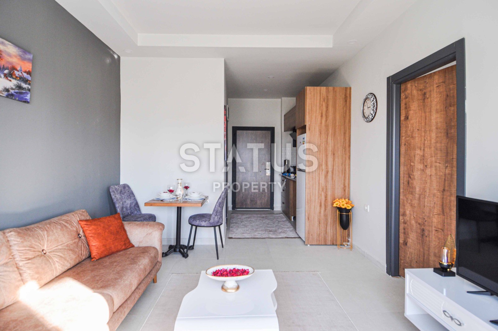 Двухкомнатная квартира 48 кв.м., укомплектованная мебелью в новом доме. Махмутлар, Алания. фото 3