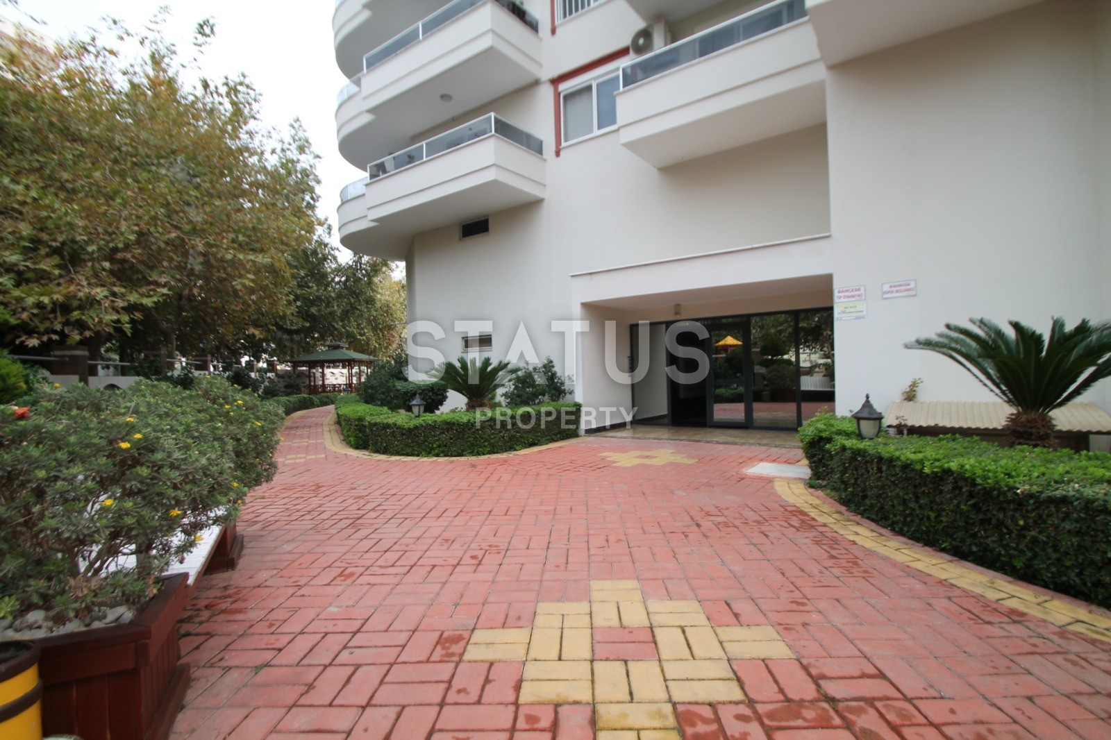 Квартира 1+1, 65 м2 в хорошем комплексе района Махмутлар. фото 11