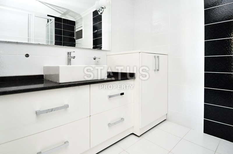 Море! Море! Море, которым вы будете наслаждаться из окон своей квартиры! Большая квартира на первой линии! фото 7