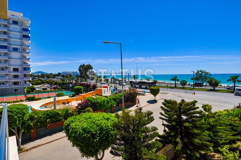 Море! Море! Море, которым вы будете наслаждаться из окон своей квартиры! Большая квартира на первой линии! фото 20