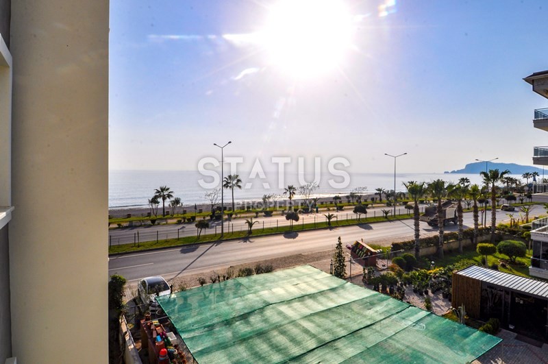 Апартаменты с мебелью на первой береговой линии с видом на море в Кестеле. 70 кв.м. фото 13