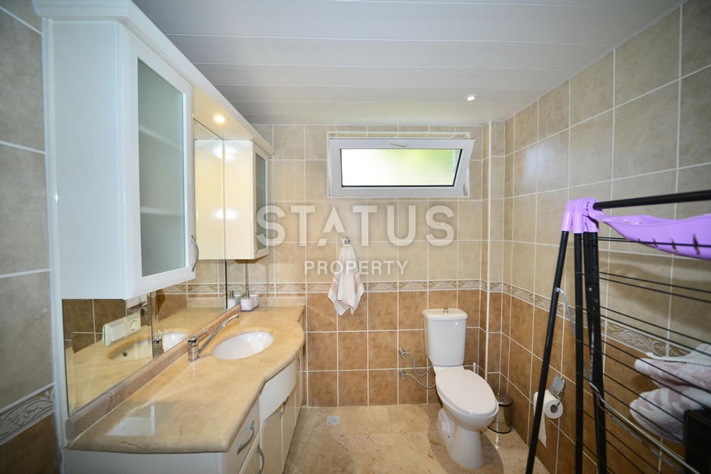 Triplex villa 5+1, 240 m2 with stunning views and excellent location in Kestel. фото 8