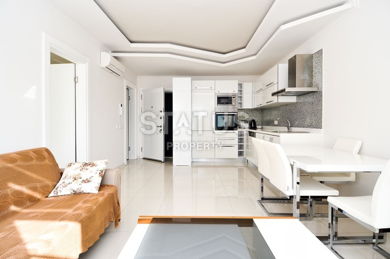 Апартаменты с мебелью на первой береговой линии с видом на море в Кестеле. 70 кв.м. фото 15