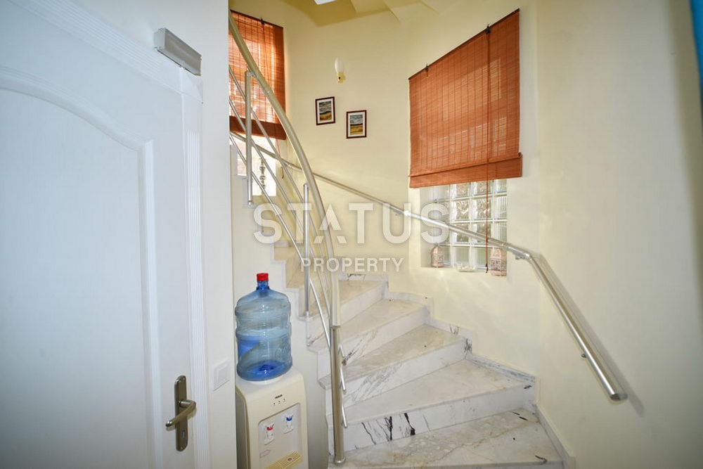 Triplex villa 5+1, 240 m2 with stunning views and excellent location in Kestel. фото 15