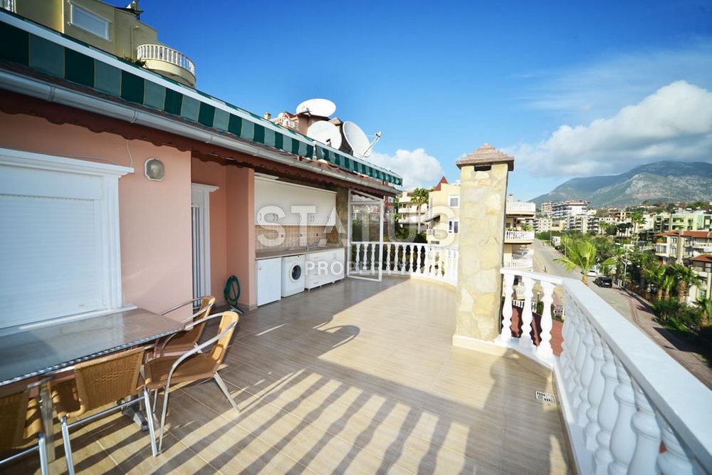 Triplex villa 5+1, 240 m2 with stunning views and excellent location in Kestel. фото 16