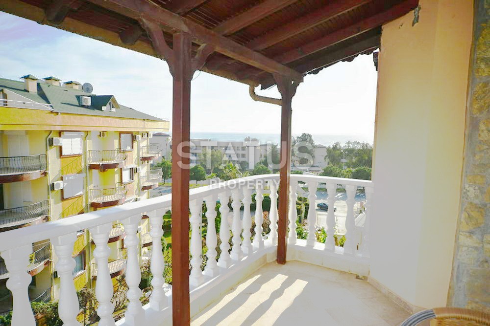 Triplex villa 5+1, 240 m2 with stunning views and excellent location in Kestel. фото 20