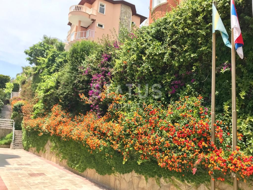 Triplex villa 5+1, 240 m2 with stunning views and excellent location in Kestel. фото 29