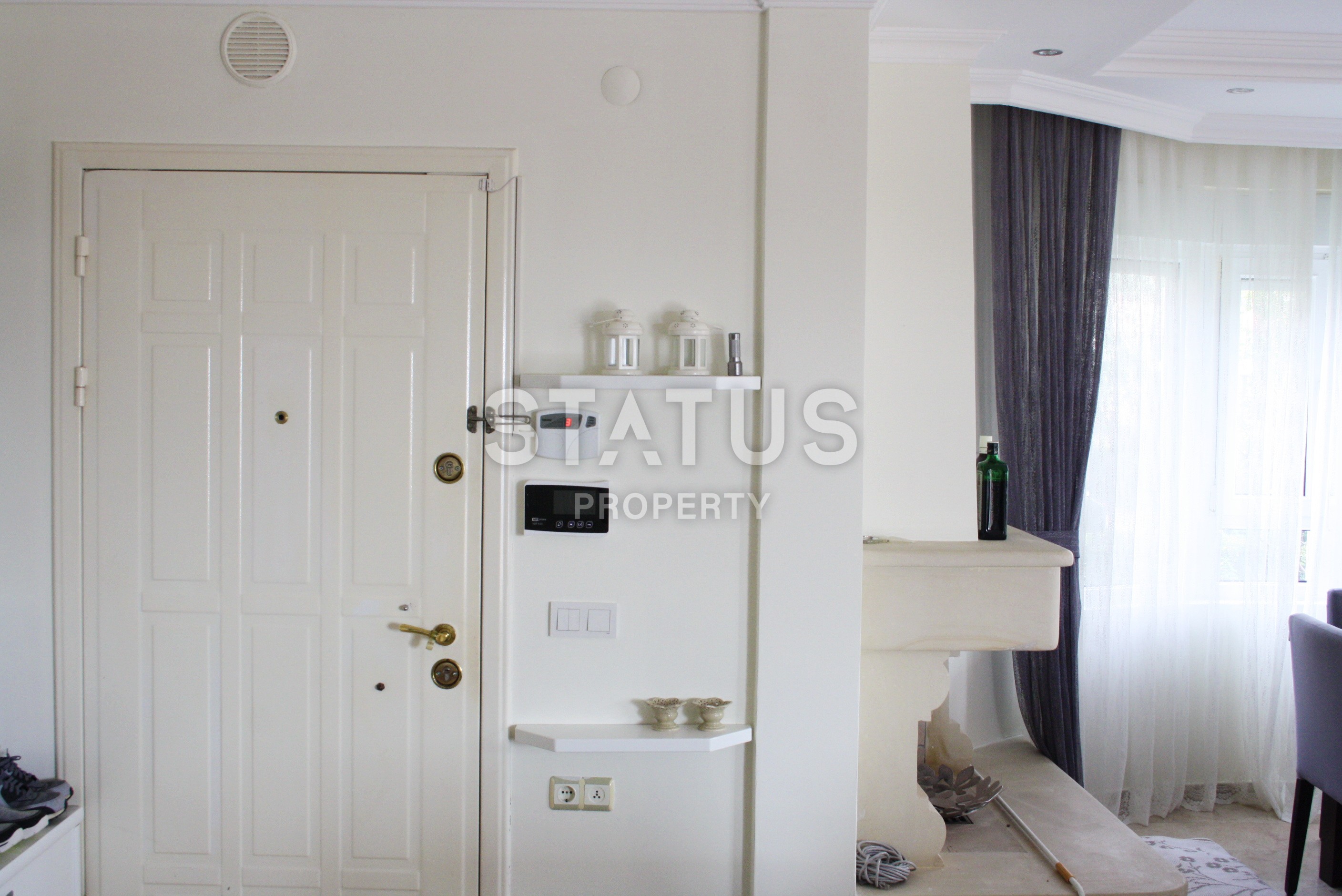 Triplex villa 5+1, 240 m2 with stunning views and excellent location in Kestel. фото 32