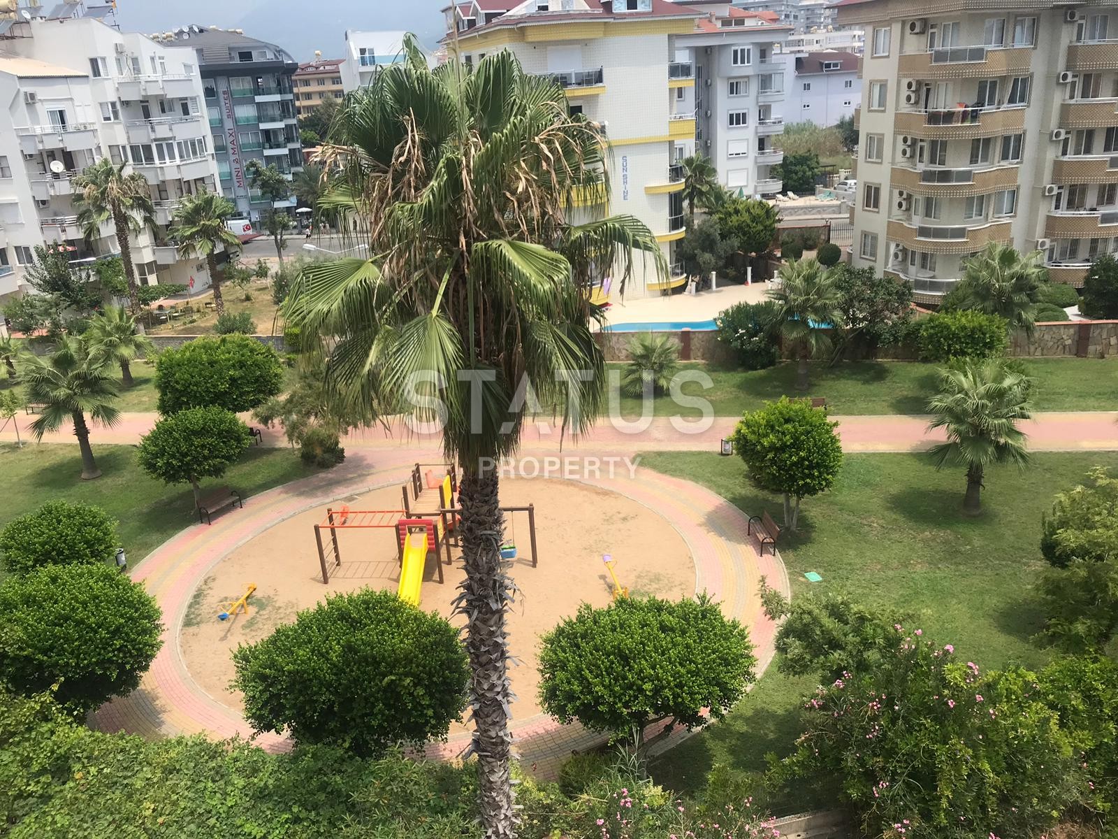 Three-room furnished apartment 100 m2 in the European district Oba фото 3