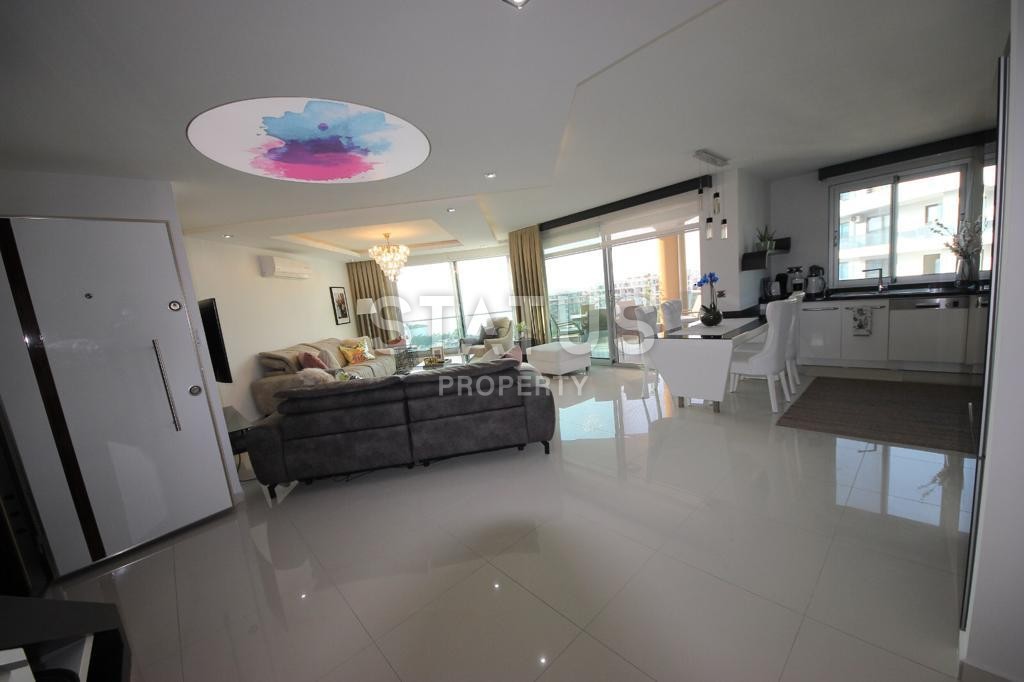 Three-room apartment 130 m2 overlooking the sea and the forest in Kargicak area. фото 4