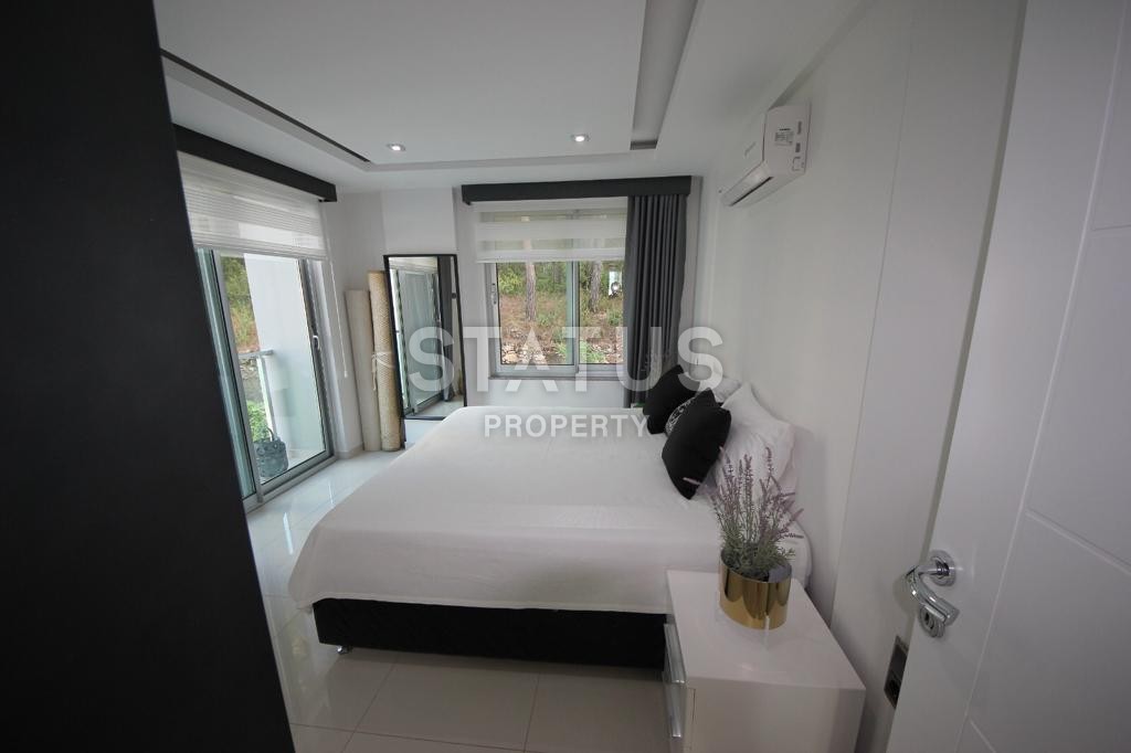 Three-room apartment 130 m2 overlooking the sea and the forest in Kargicak area. фото 12