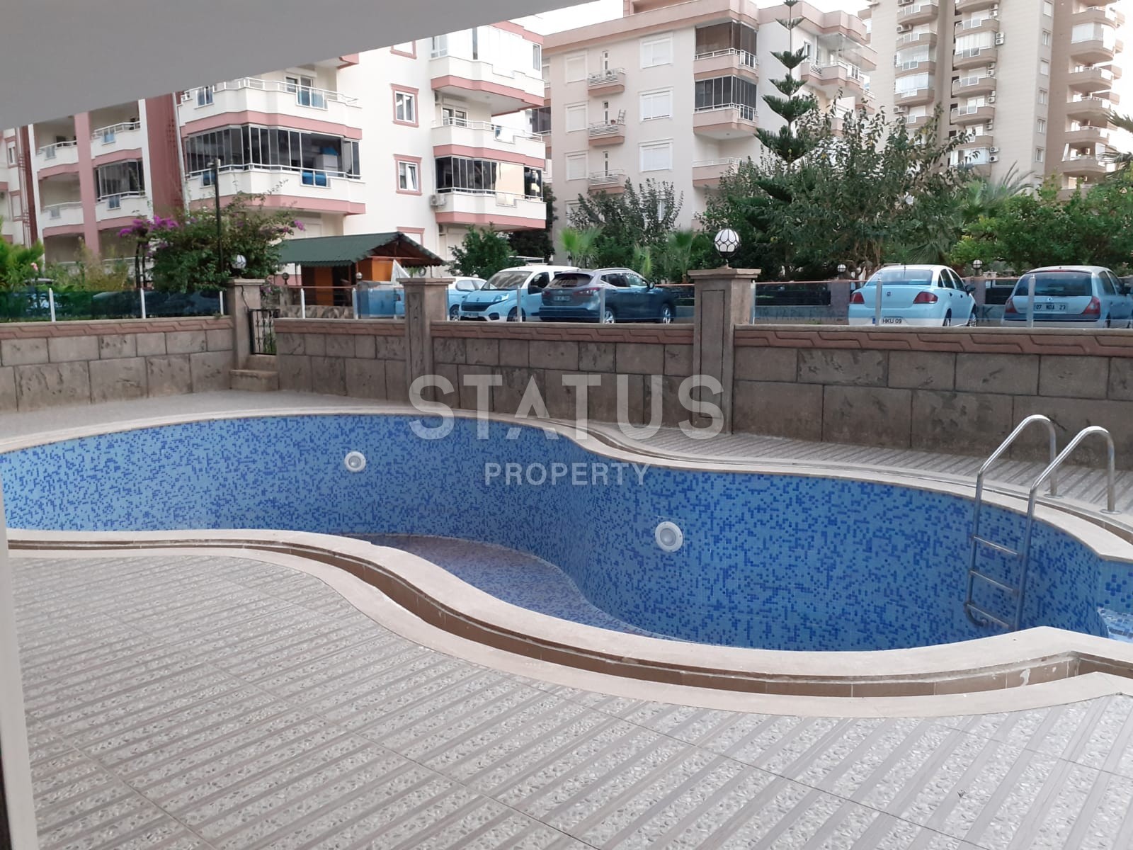 Furnished apartment 1+1, 65 m2, five minutes walk from the sea in Mahmutlar. фото 12