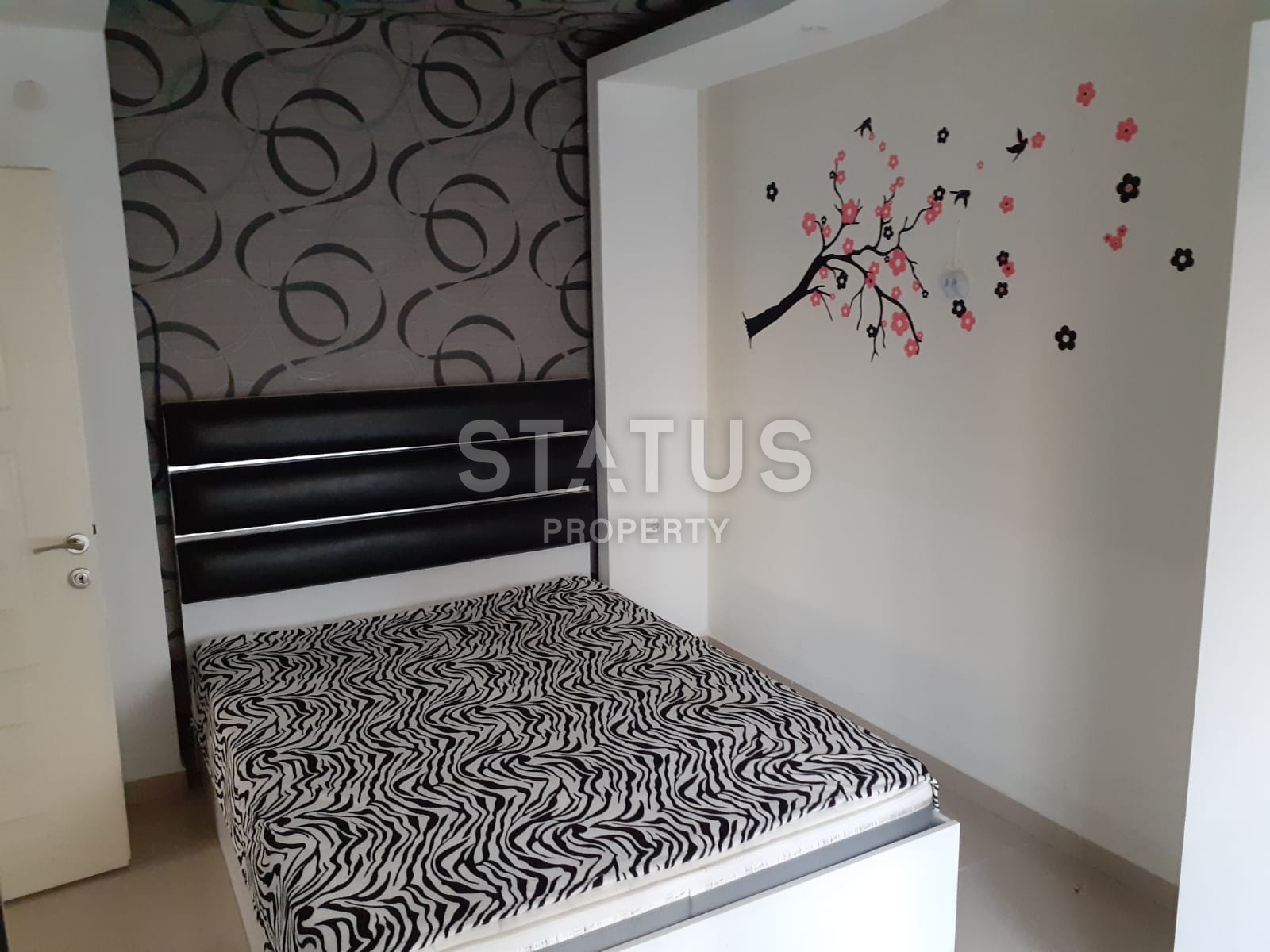 Furnished apartment 1+1, 65 m2, five minutes walk from the sea in Mahmutlar. фото 21