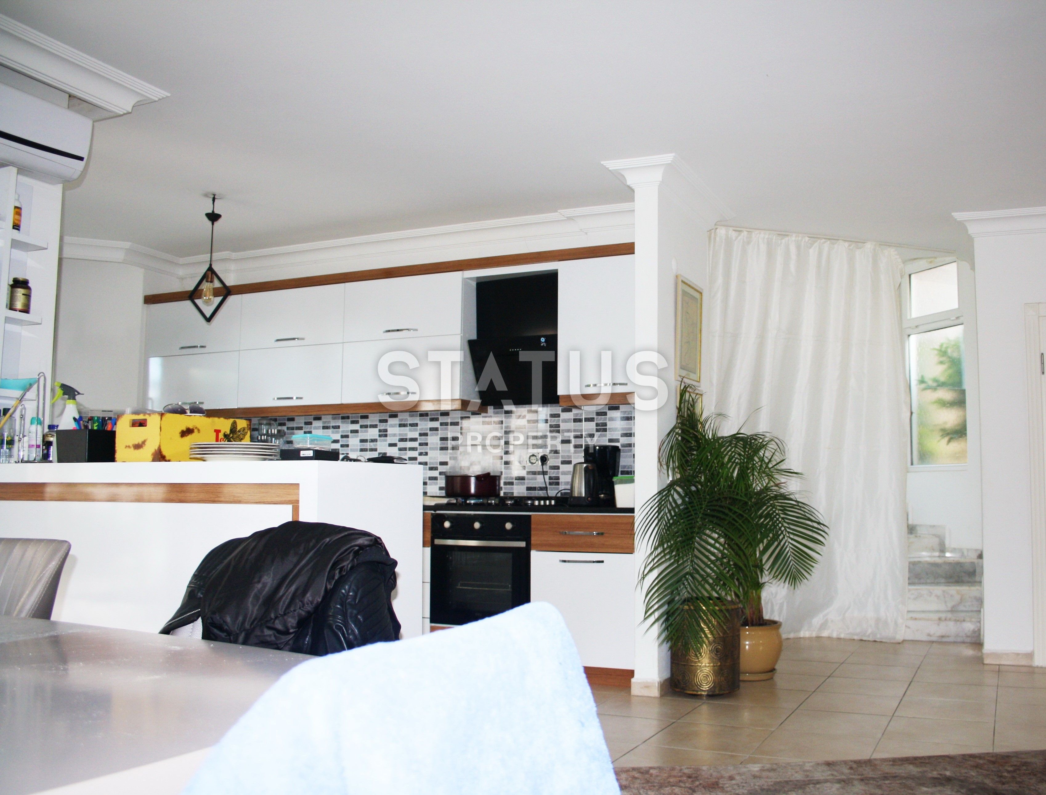 Вилла 4+1 у моря с видом на море и горы в районе Кестель, 240 м2 фото 3