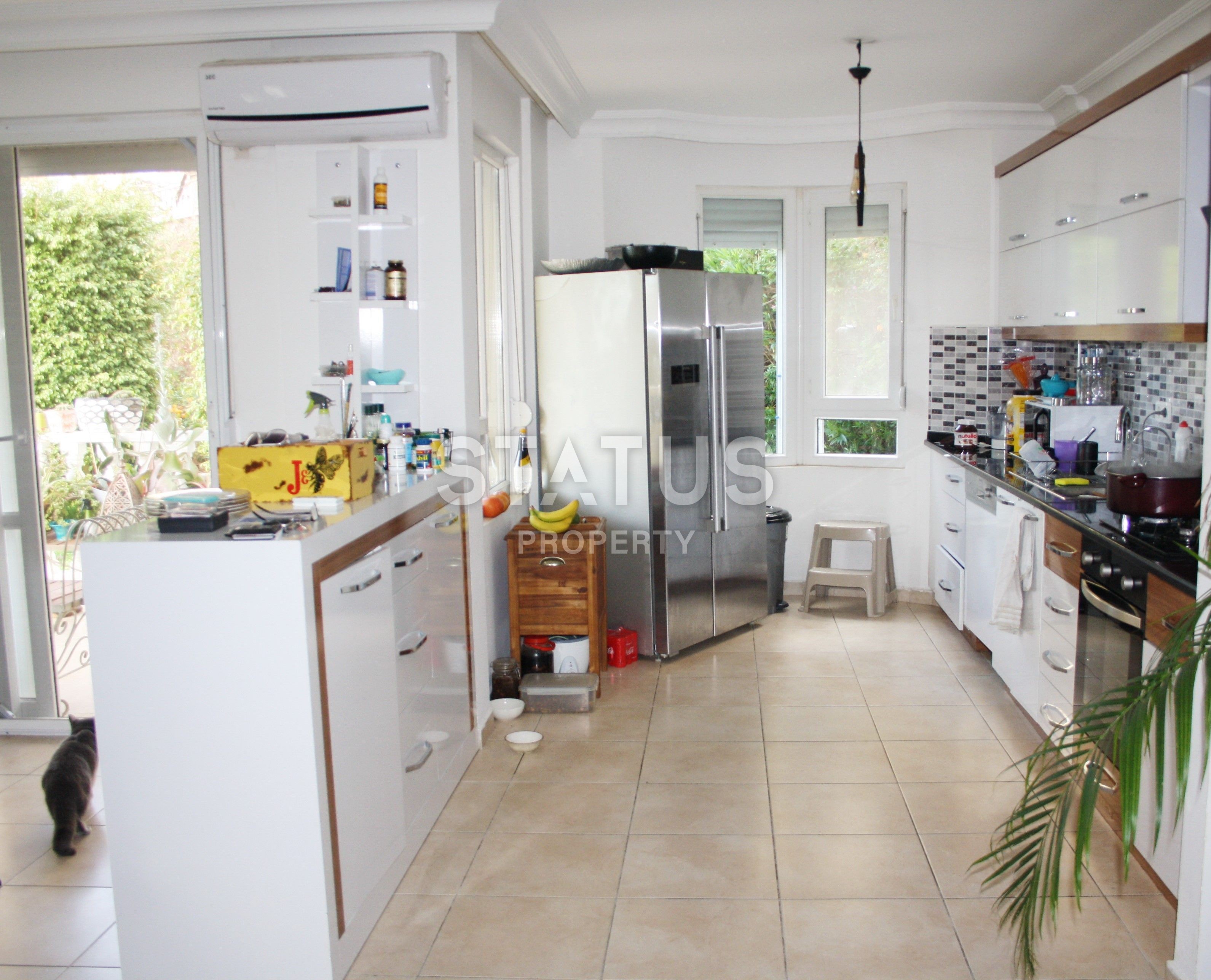 Вилла 4+1 у моря с видом на море и горы в районе Кестель, 240 м2 фото 4