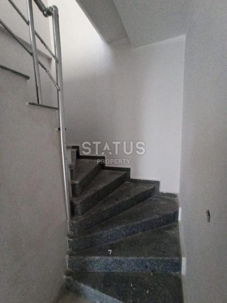 Двухуровневые апартаменты 2+1, 110 м2 в новом комплексе в Махмутларе. фото 17