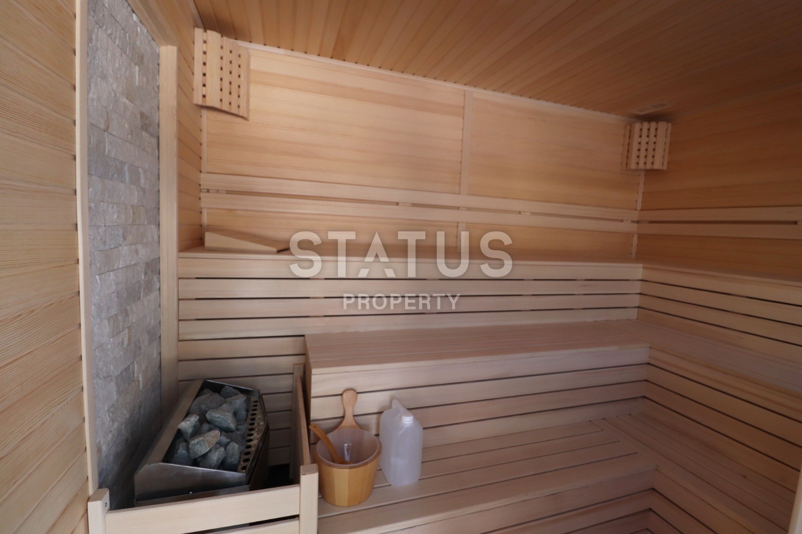 Трехкомнатная квартира в новом комплексе в центре города, 105 м2 фото 4