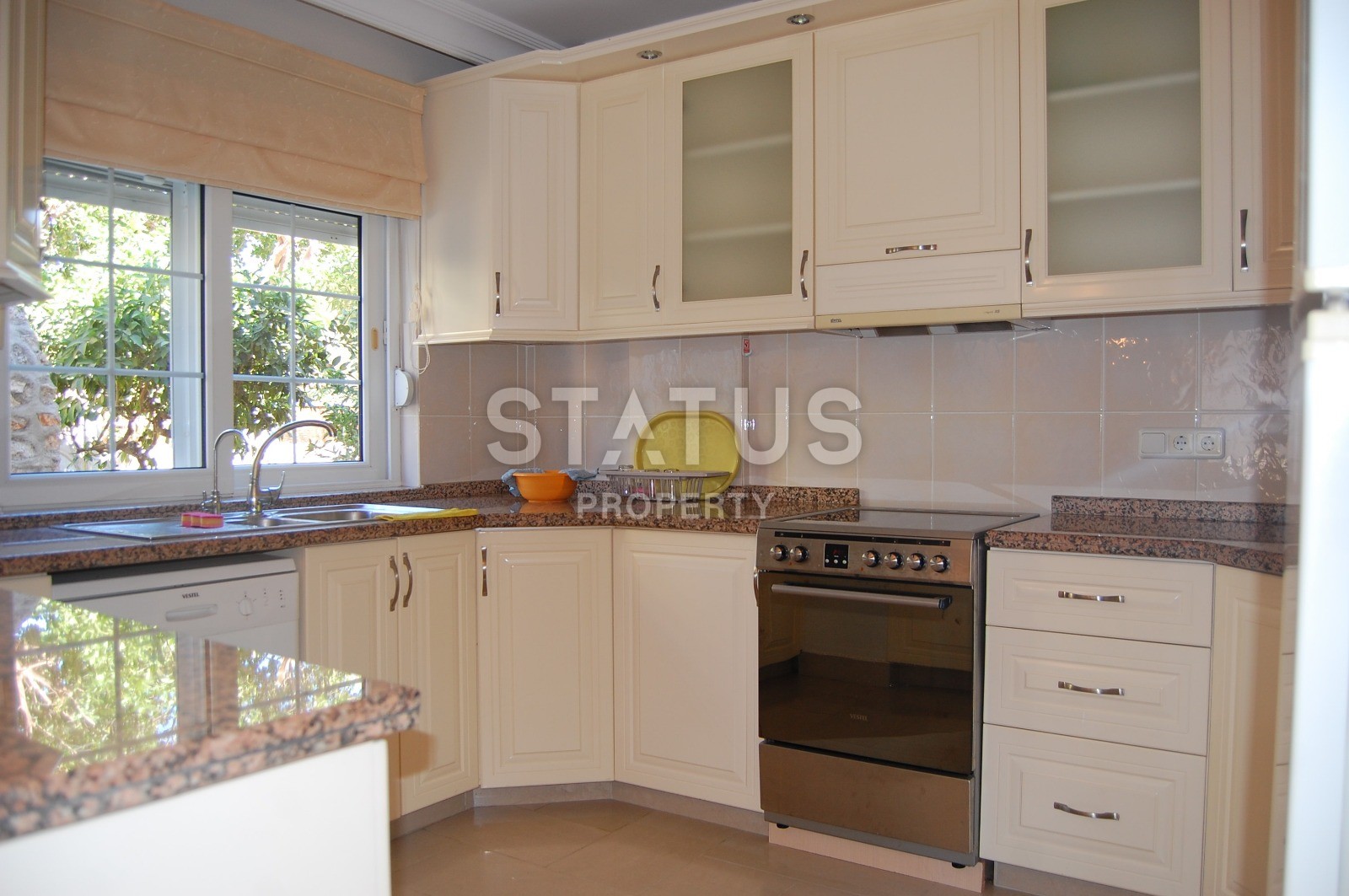 Villa 5+1, 355 m2 with a private plot and a swimming pool in the Oba area. фото 7