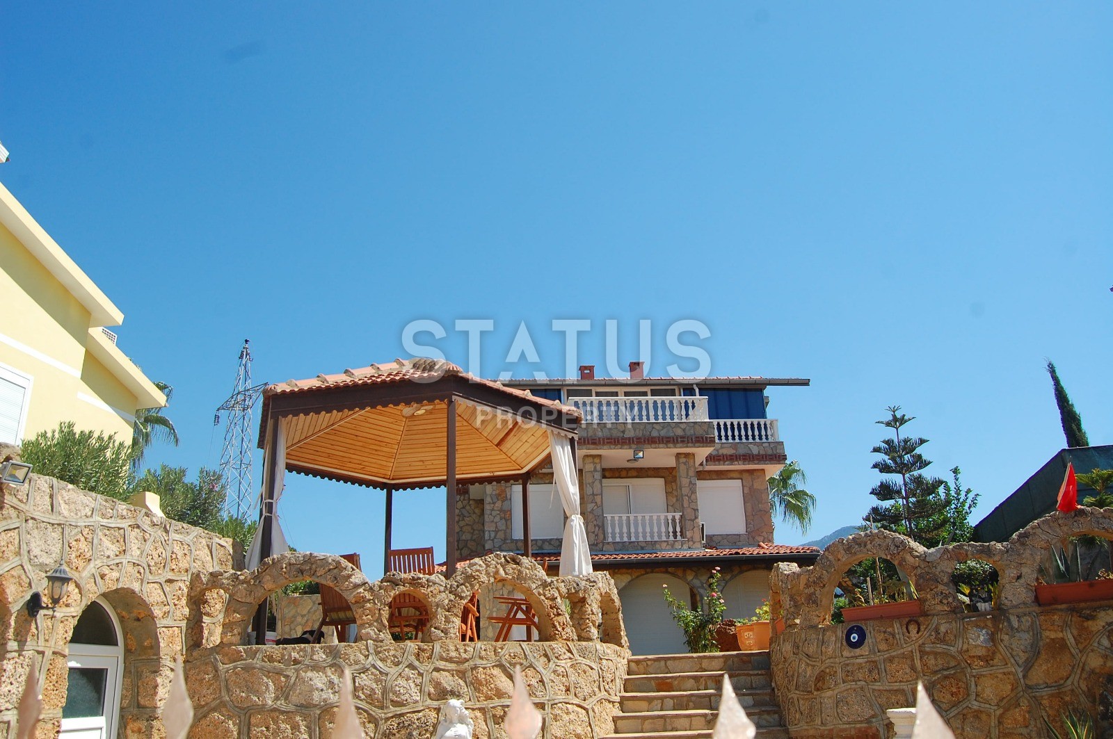 Villa 5+1, 355 m2 with a private plot and a swimming pool in the Oba area. фото 22