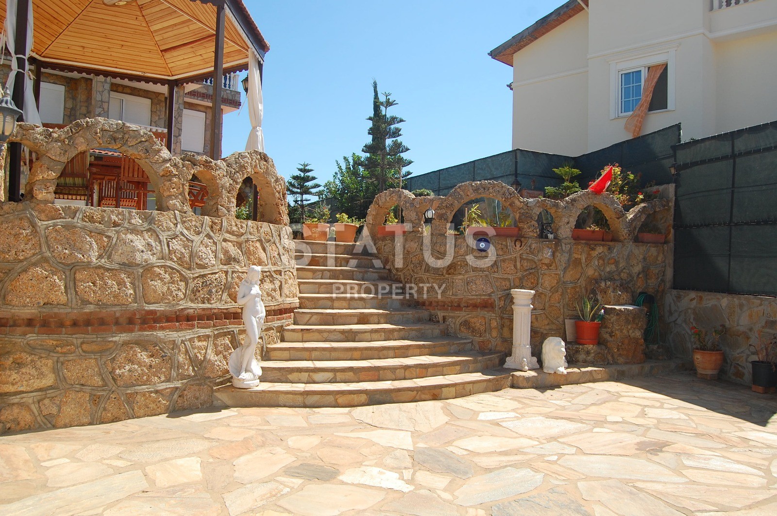 Villa 5+1, 355 m2 with a private plot and a swimming pool in the Oba area. фото 26