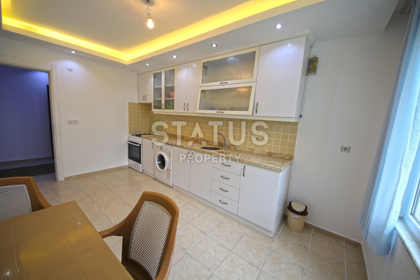 Меблированная трехкомнатная квартира 120 м2 в самом центре Махмутлара, возле часов. фото 3