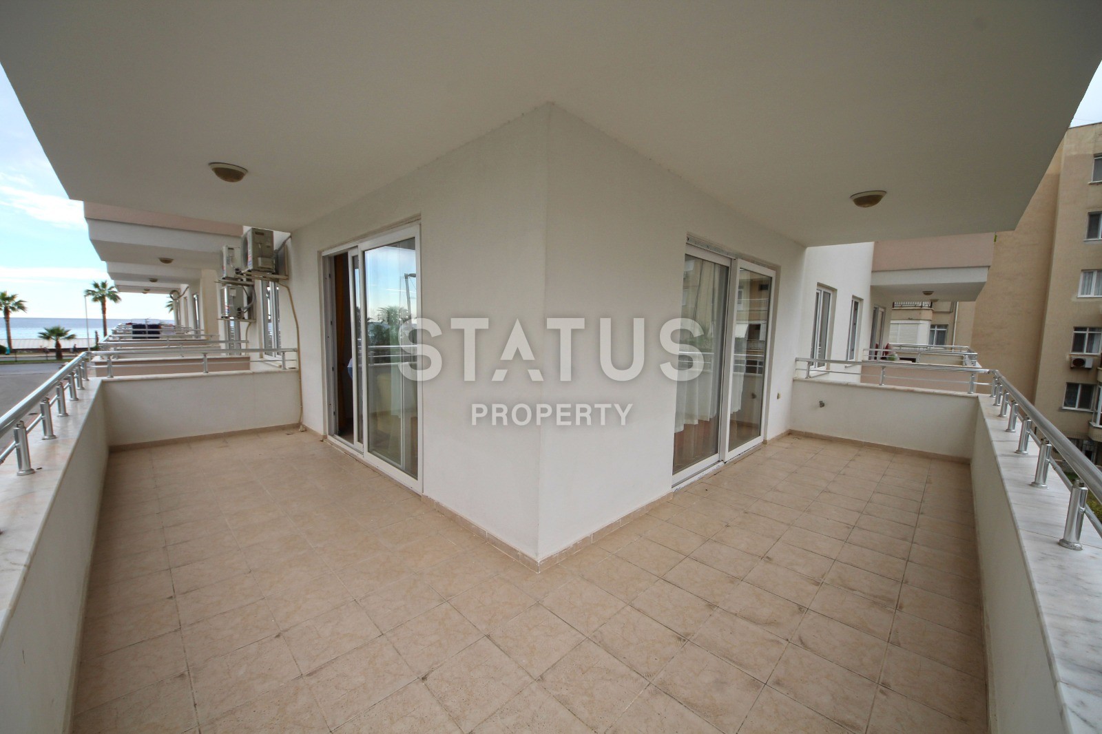 Меблированная трехкомнатная квартира 120 м2 в самом центре Махмутлара, возле часов. фото 10