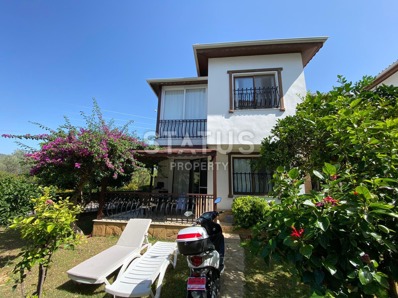 Вилла 3+1 с мебелью в районе Тюрклер, 135 м2 фото 3