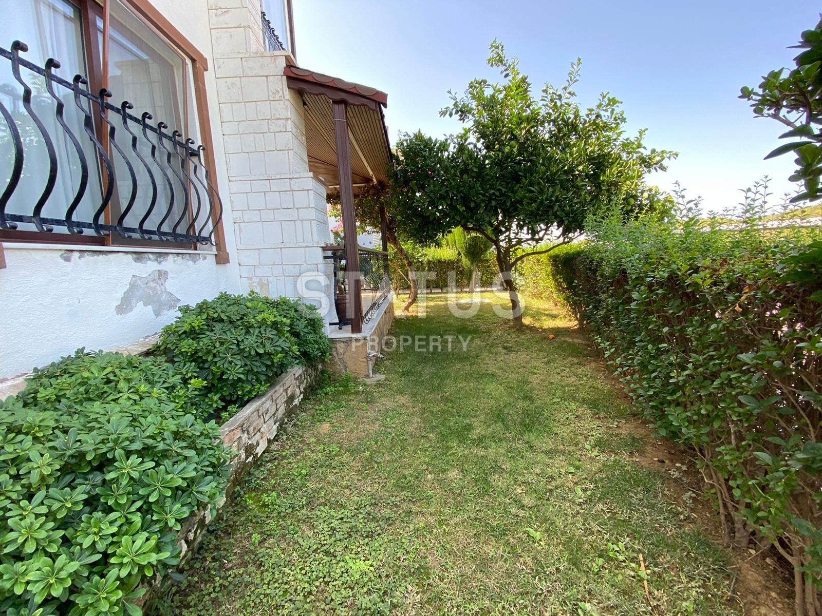 Вилла 3+1 с мебелью в районе Тюрклер, 135 м2 фото 30