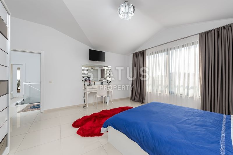 Luxurious duplex in Kestel with an equipped terrace and sea views, 186m2 фото 32