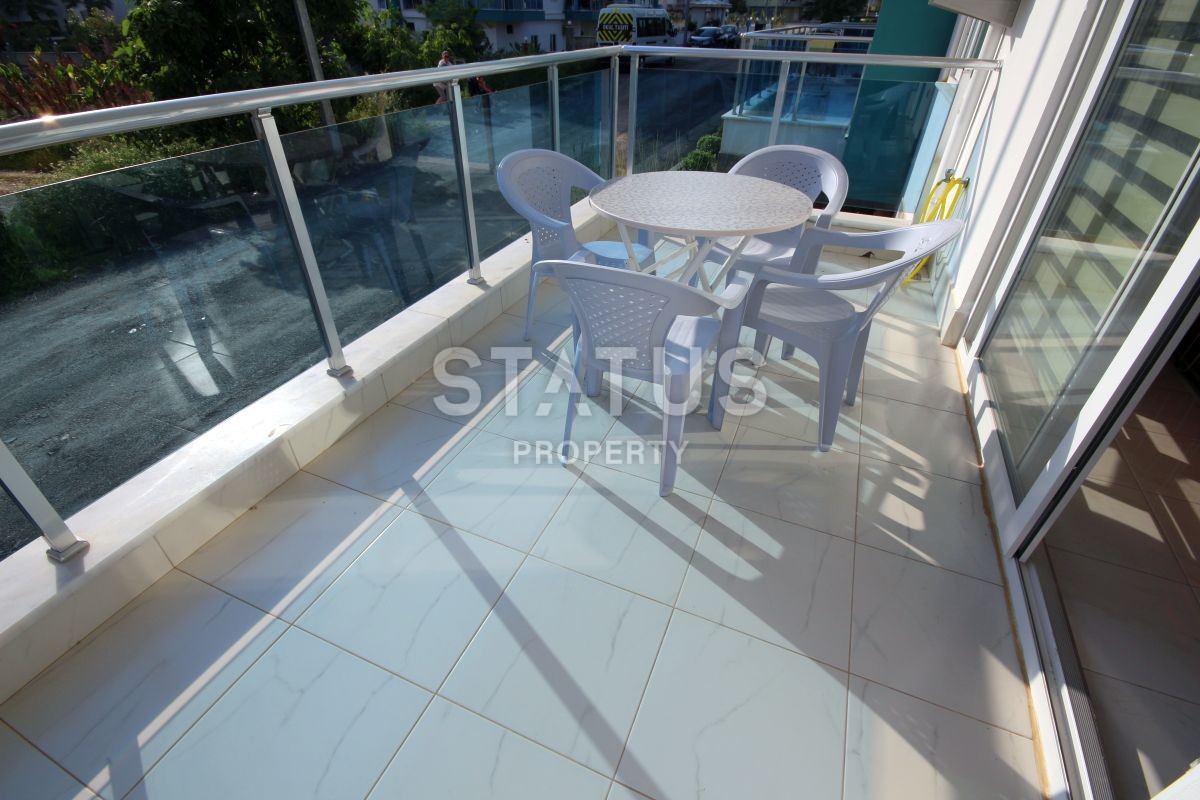 Apartment 1+1 with furniture and appliances, 55 m2 in Mahmutlar. фото 12