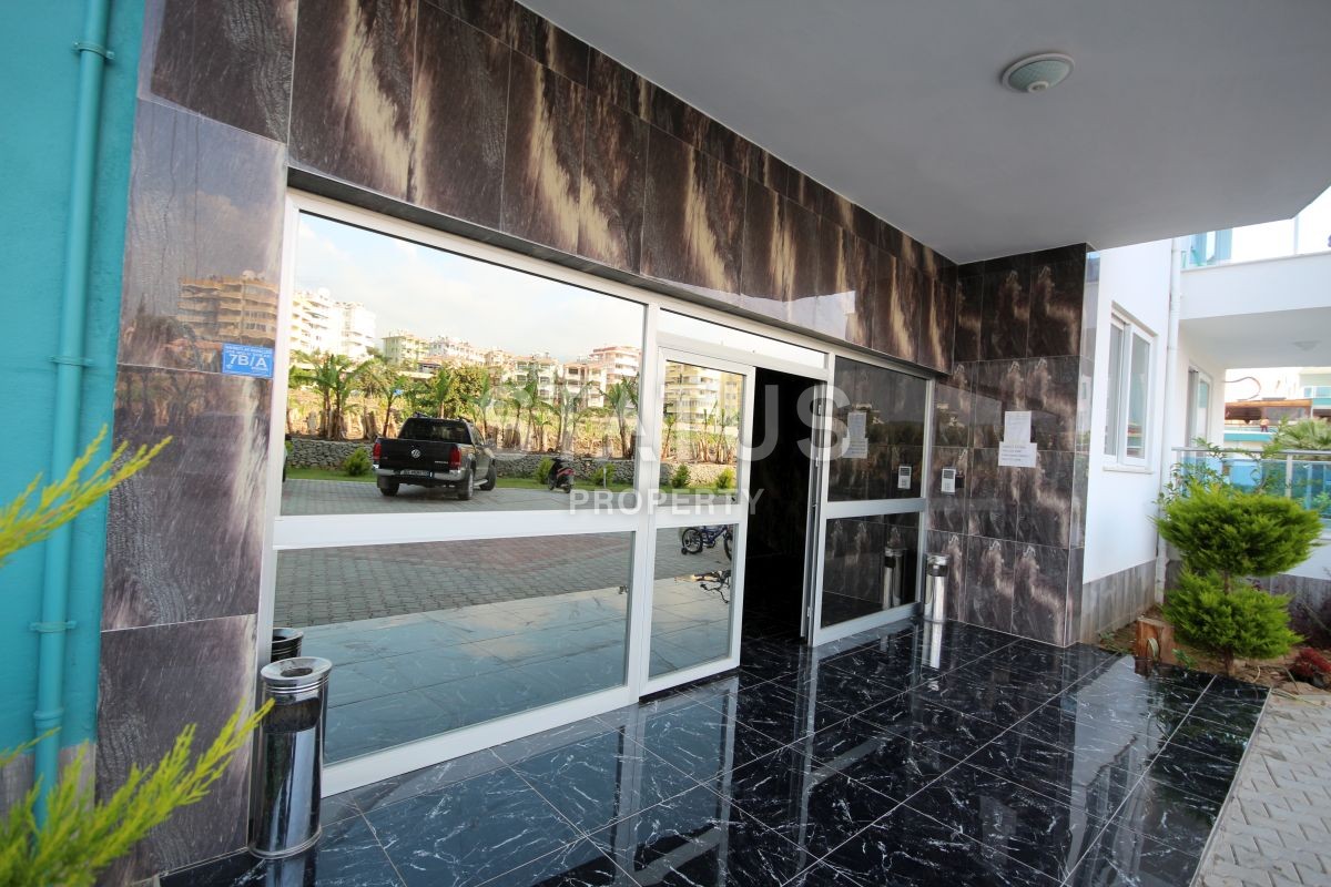 Apartment 1+1 with furniture and appliances, 55 m2 in Mahmutlar. фото 22