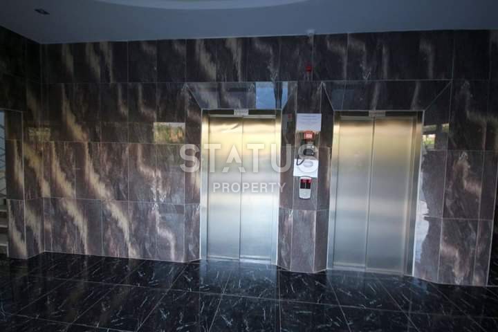 Apartment 1+1 with furniture and appliances, 55 m2 in Mahmutlar. фото 24