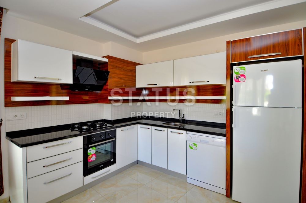 Меблированная большая двухкомнатная квартира в отличном районе Махмутлар, 90 кв.м. фото 4