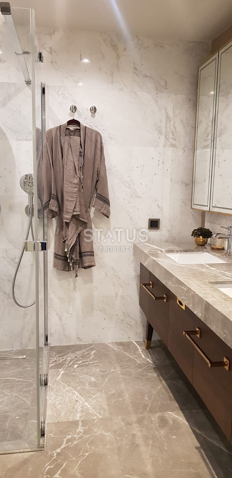 Apartments and lofts from 1+1 to 5+1 in a luxury complex on the coast of Zeytinburnu. фото 3