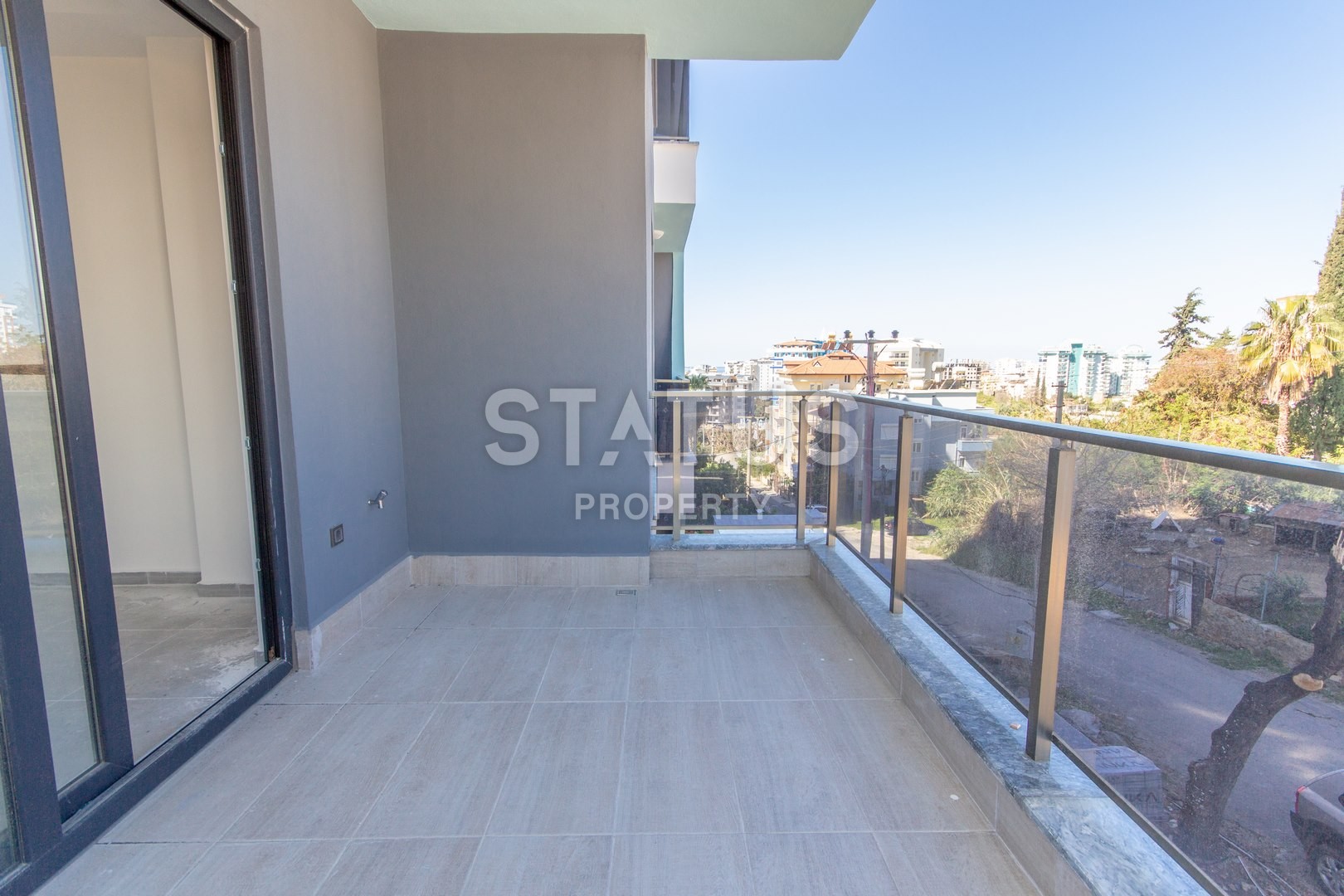 One-bedroom apartment in a new house at a great price, 65 m2 фото 13