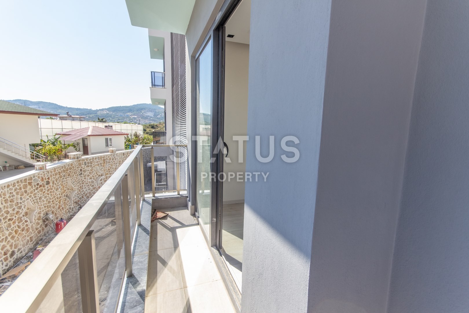 One-bedroom apartment in a new house at a great price, 65 m2 фото 26