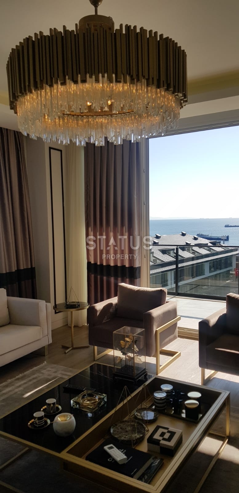 Новый жилой проект с крупнометражными апартаментами и видом на море в Бейликдюзю недалеко от Западной Марины. фото 15