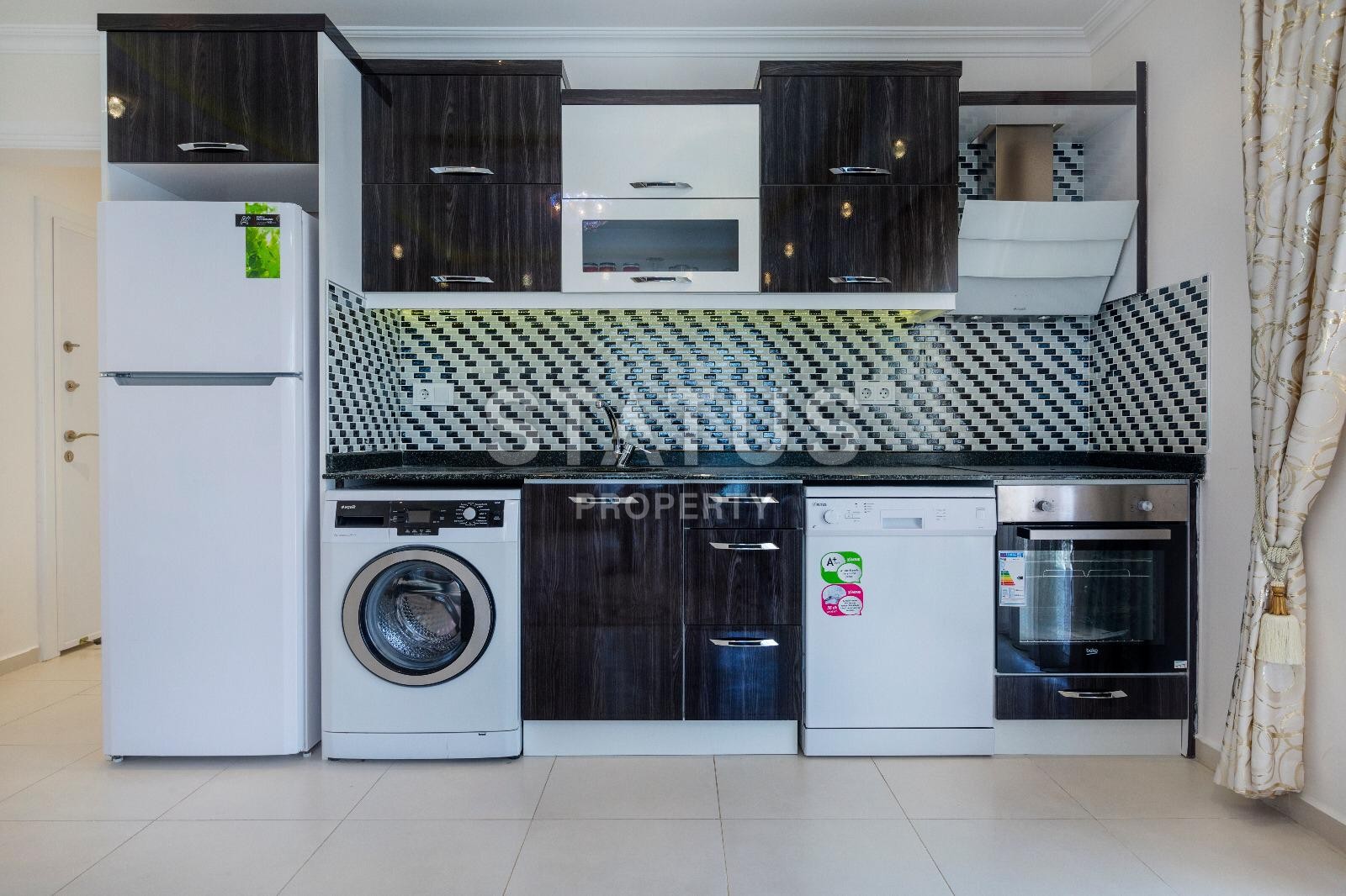 Супер квартира в центре района Махмутлар! Мебель и техника в наличии! Высокий этаж! 65 кв.м. фото 4