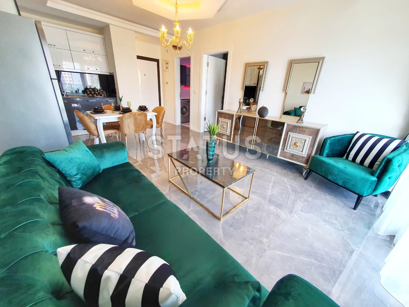 Двухкомнатная квартира с новой мебелью с видом на горы, 60 м2 фото 3