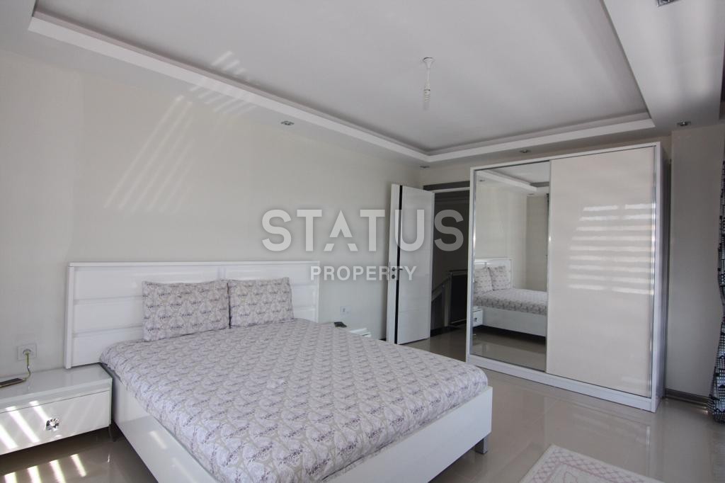 Меблированный садовый дуплекс 2+1, 140 м2 с видом на море. Кестель, Алания. фото 17