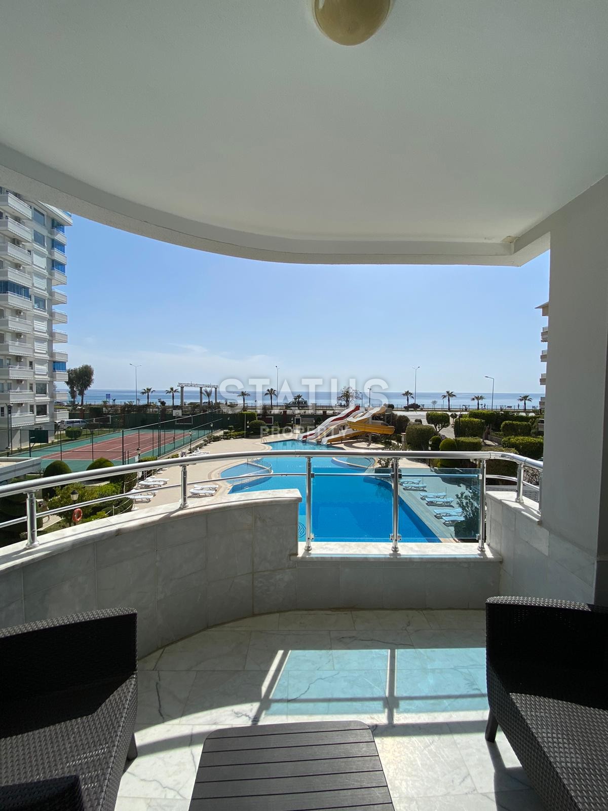 Апартаменты 2+1 с мебелью и техникой в элитном комплексе у моря. Тосмур, Алания. фото 3