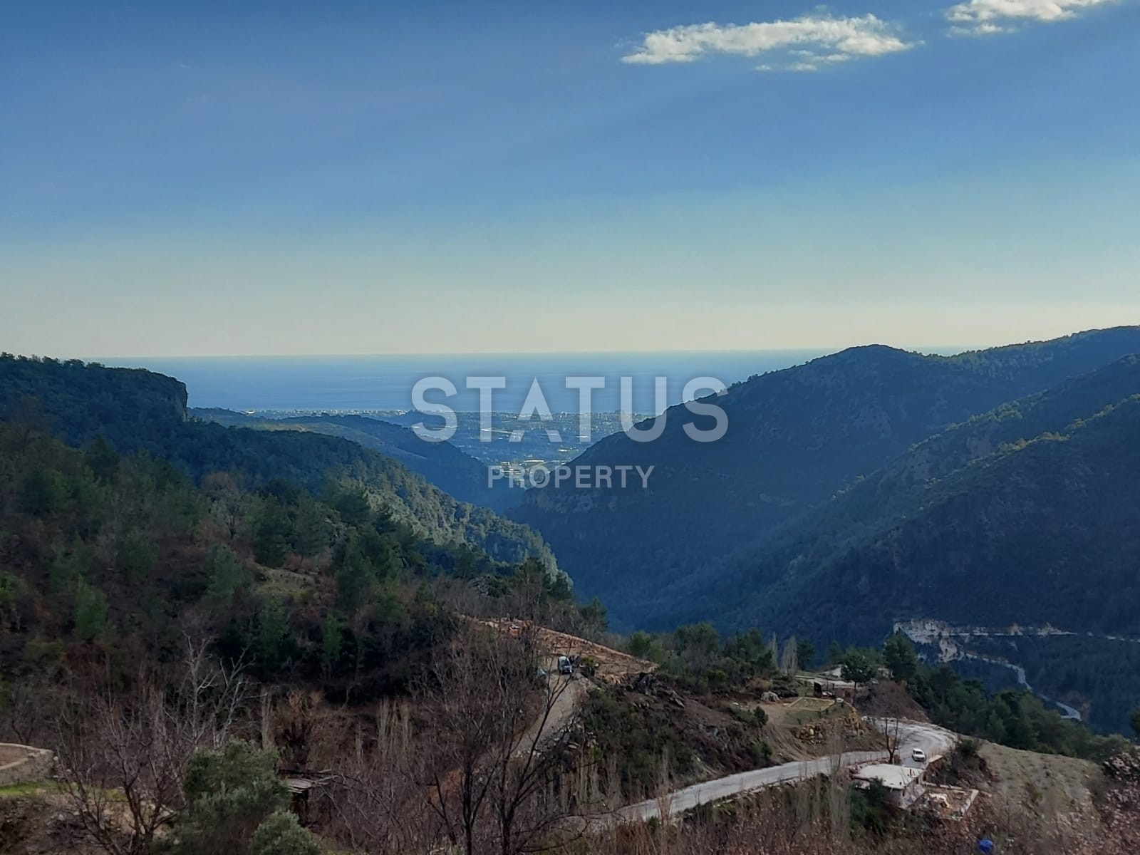 Plot of 450 m2 with prefabricated house and sea view in the ecological location of Bademaaci, Alanya. фото 3