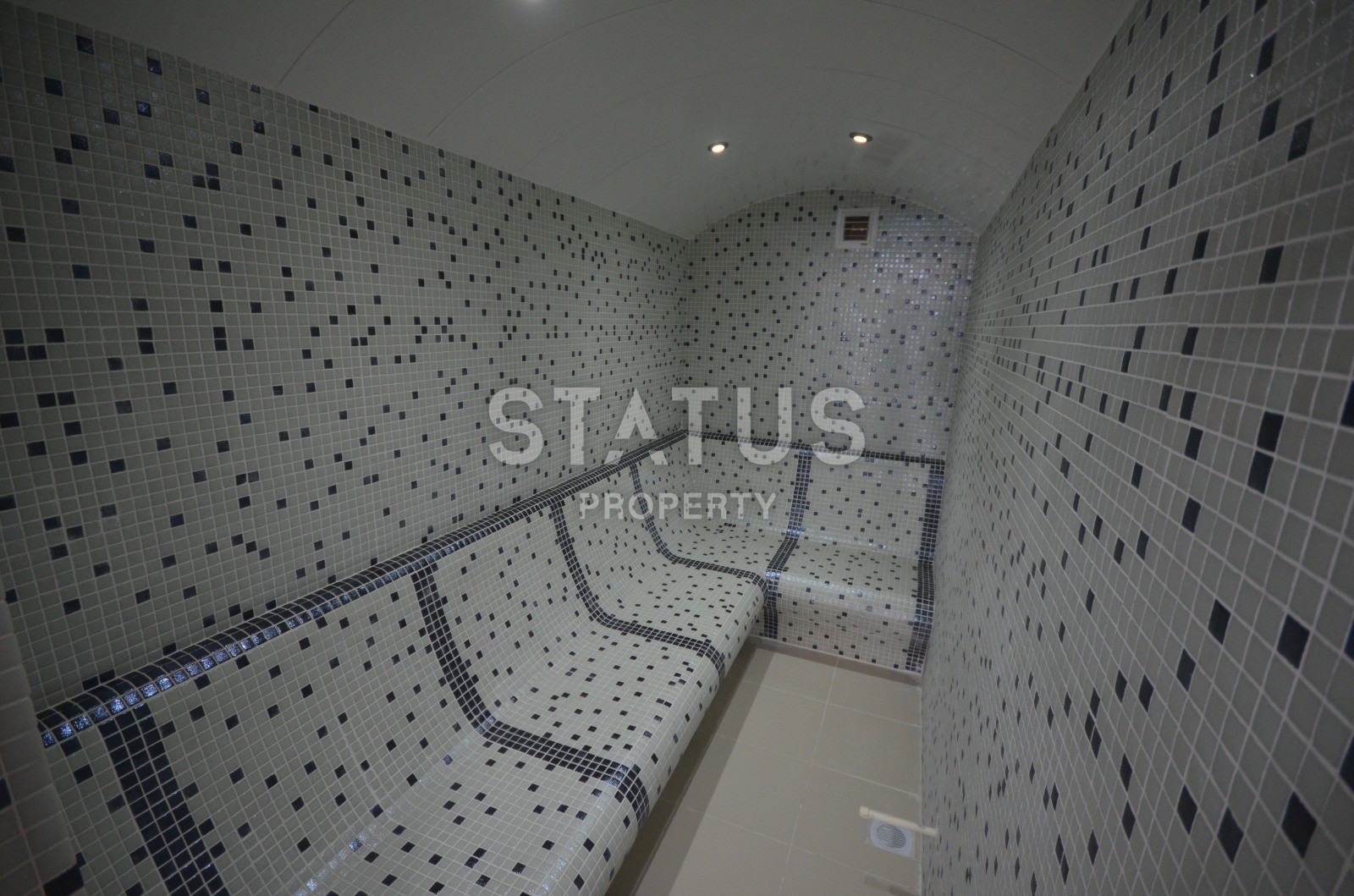 Трехкомнатные апартаменты в роскошном комплексе в центре города, 80 м2. фото 14