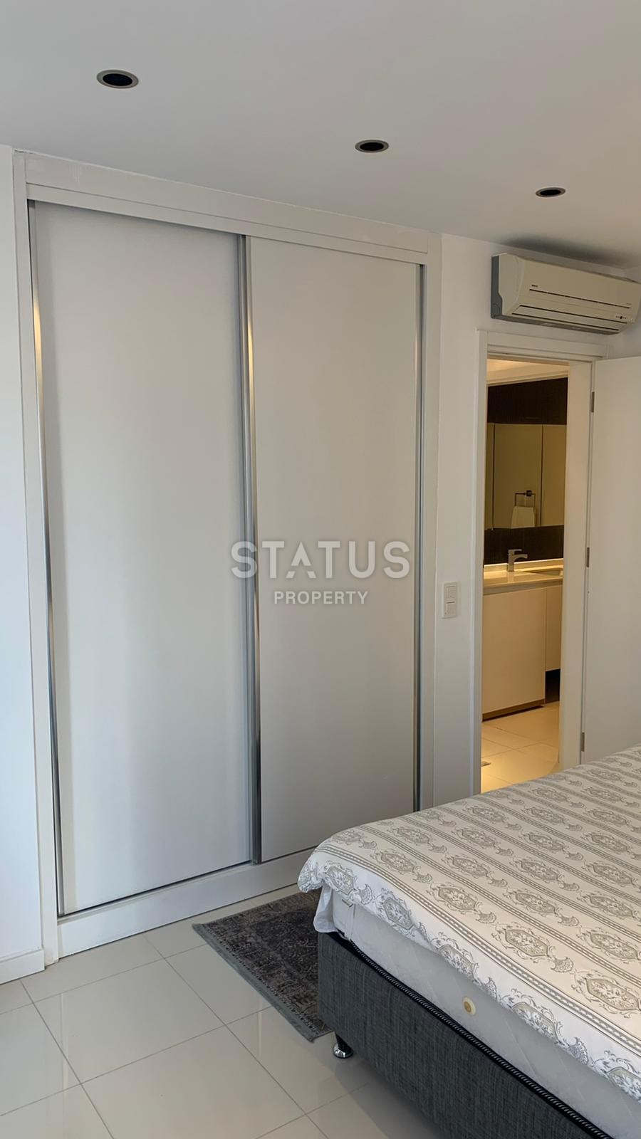 Three-room apartment in the city center, 100 m2 фото 22